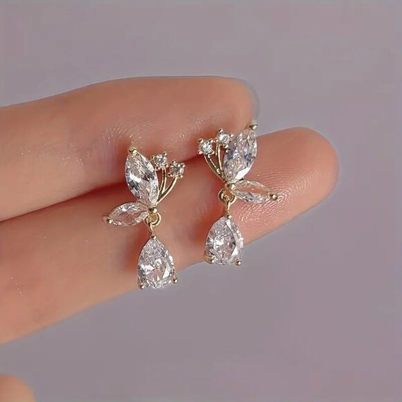 Earrings Butterflies Rhinestones Teardrop Dangle Elegant Small Dainty New - Picture 7 of 7